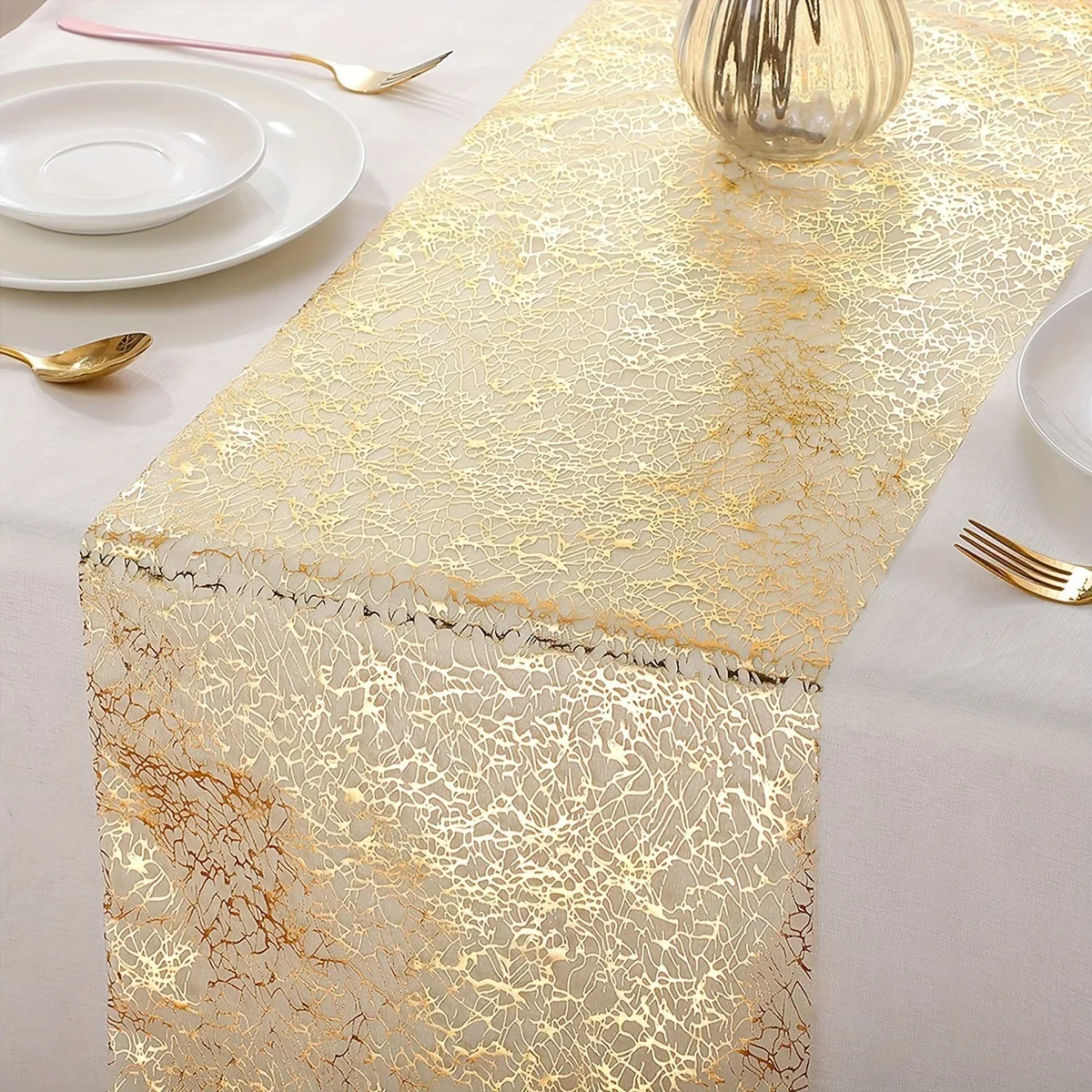 chemin de table organza dorée