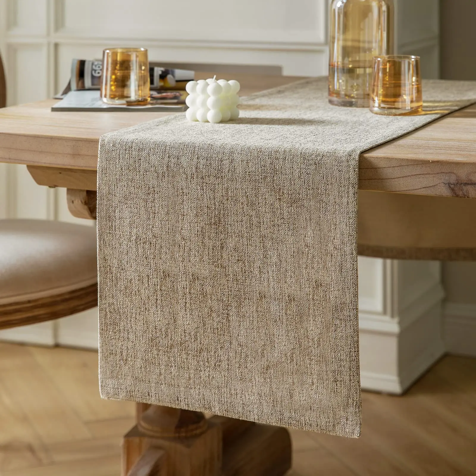 table avec chemin en jute