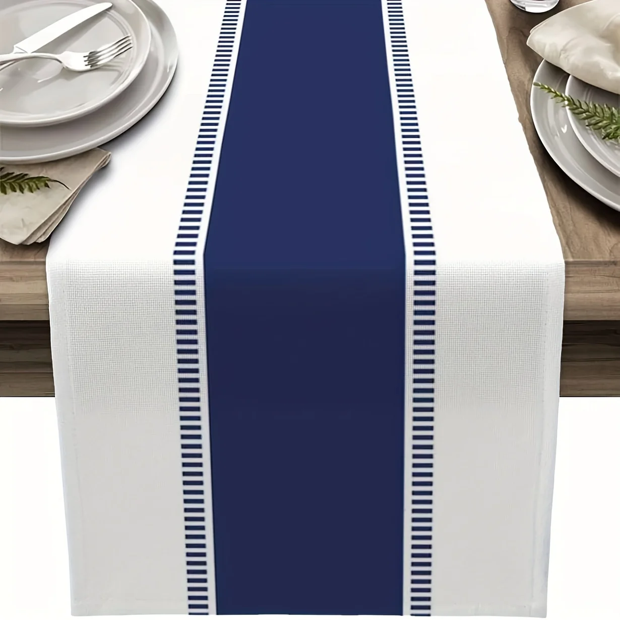 chemin de table bleu marine