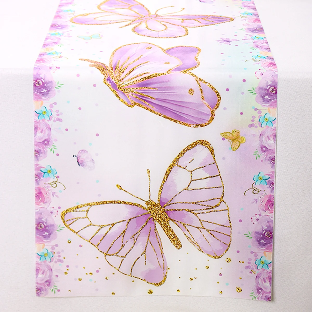 chemin de table en tissu mauve