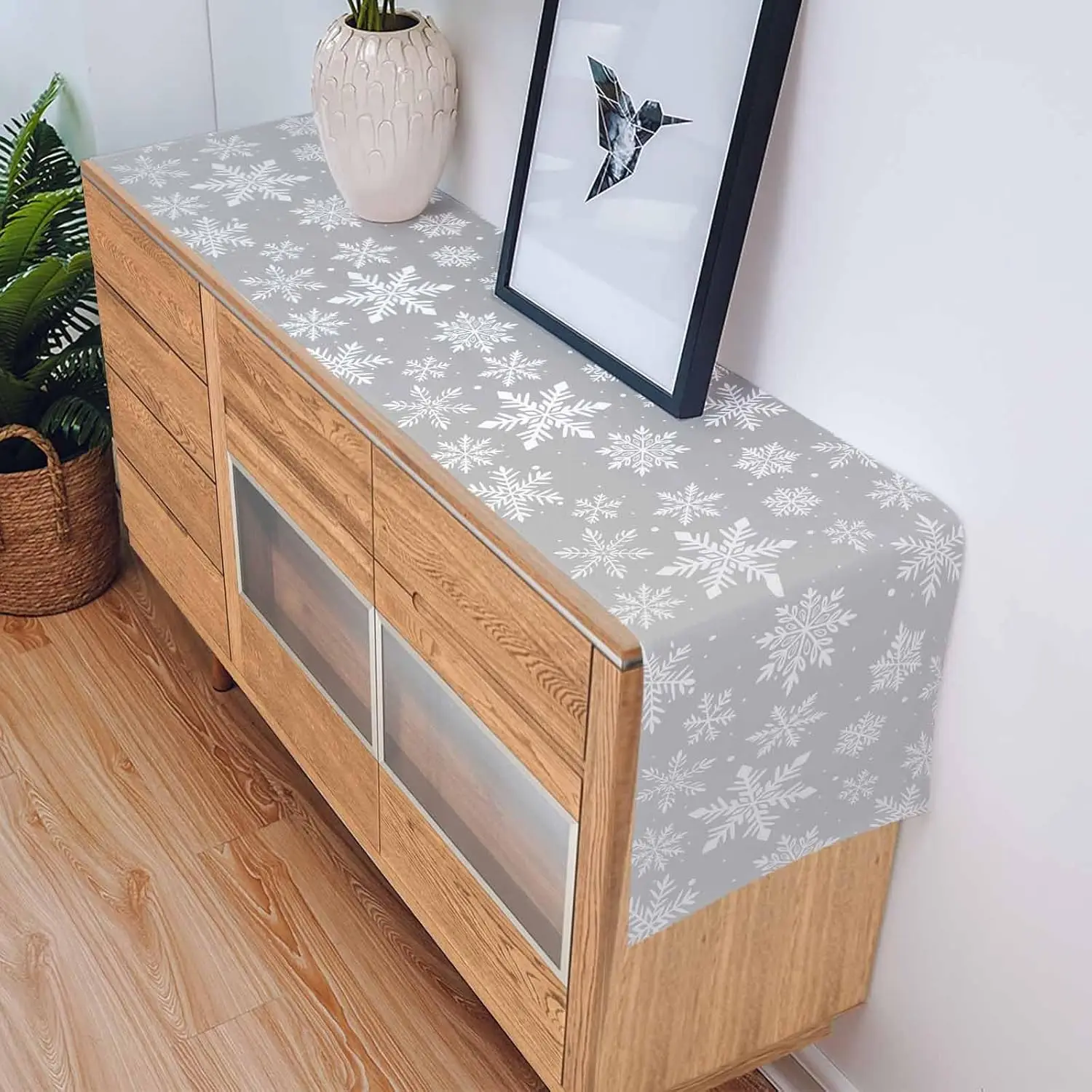 chemin de table gris