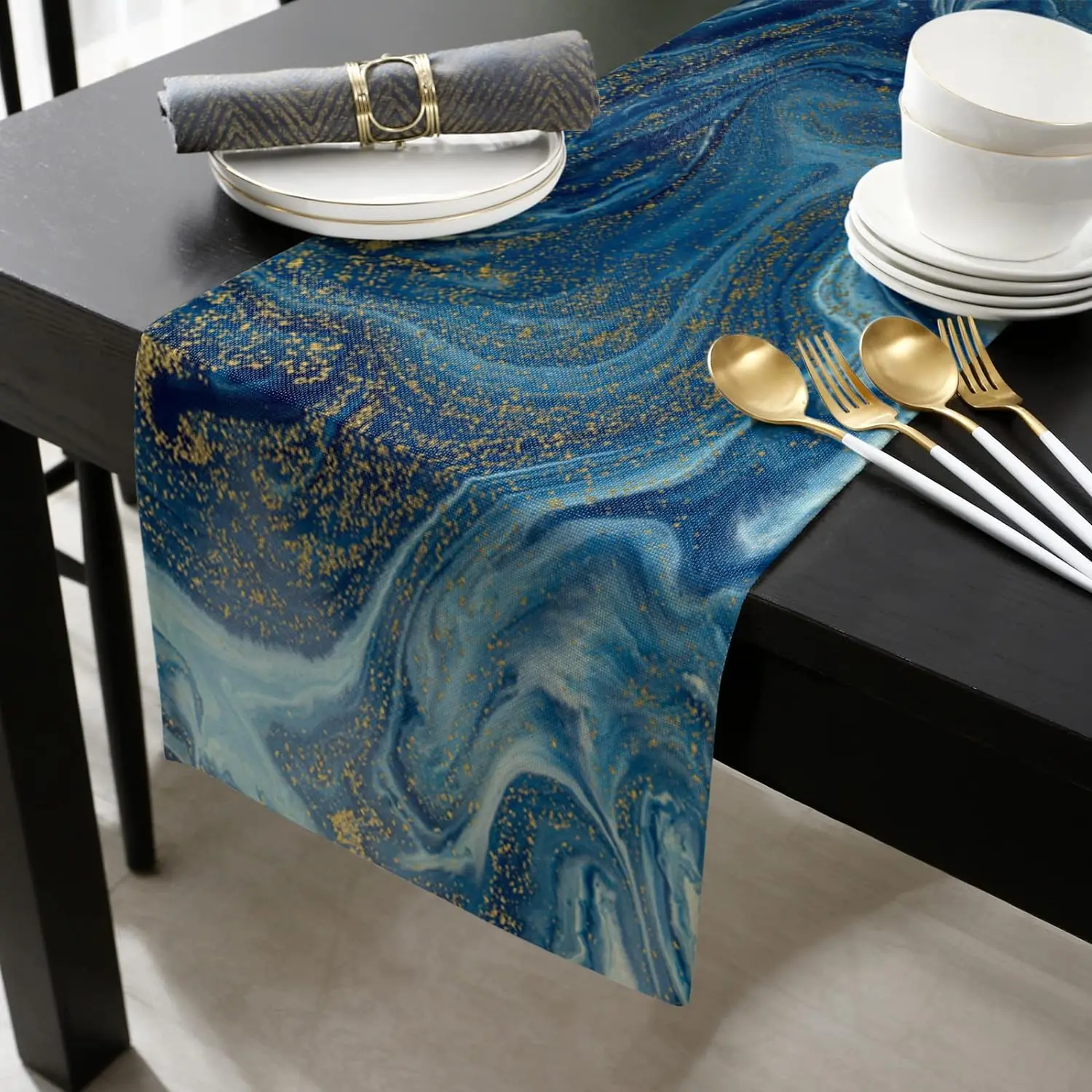 décoration élégante bleu or