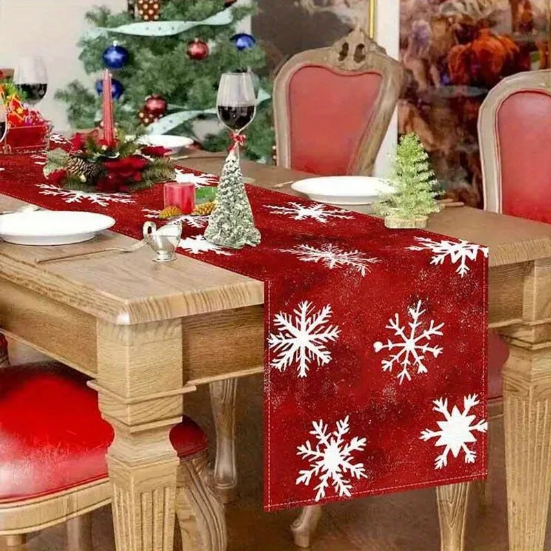 chemin de table rouge pour Noël