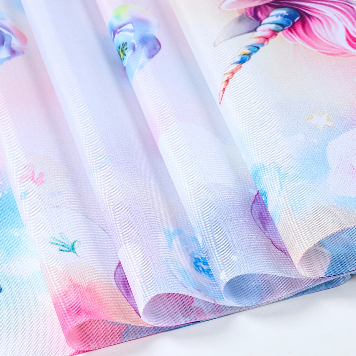 chemin de table thème licorne